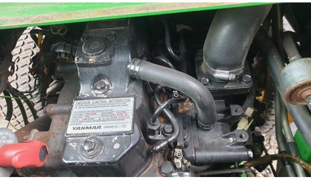 John Deere 1565 Serie II 4WD + MCS 600H - Maşină de tuns iarba: Foto 5 John Deere 1565 Serie II 4WD + MCS 600H - Maşină de tuns iarba: Foto 5