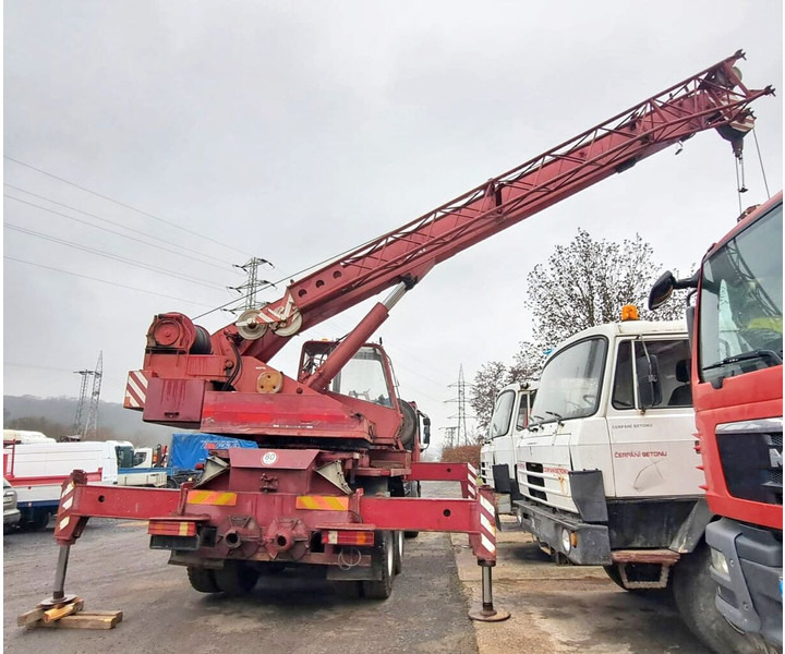 Macara montată Mercedes-Benz 6x4 Actros 3332K +20t (ČKD) AD 20.2: Foto 9