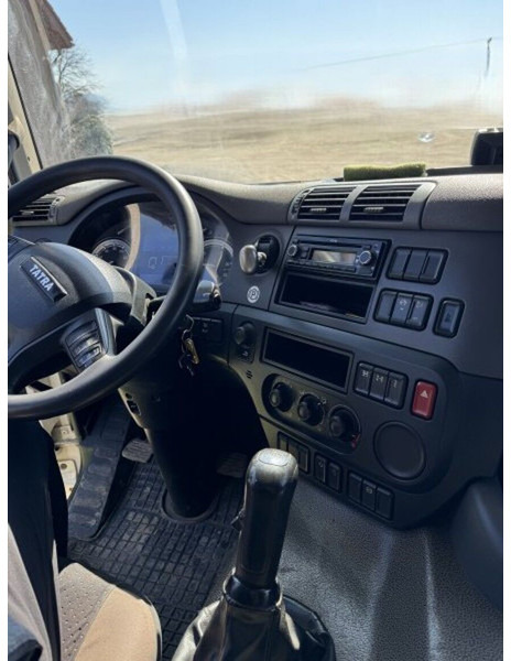 Tatra T158 Phoenix +VS Mont - Camion basculantă: Foto 5 Tatra T158 Phoenix +VS Mont - Camion basculantă: Foto 5