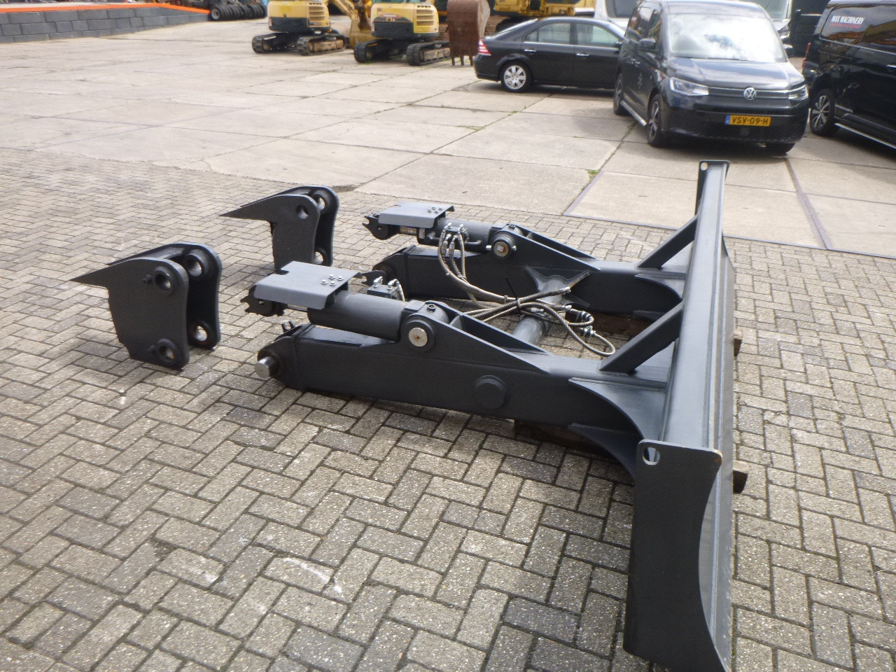 DOOSAN DX235LCR - Lamă pentru Excavator pe şenile: Foto 4 DOOSAN DX235LCR - Lamă pentru Excavator pe şenile: Foto 4