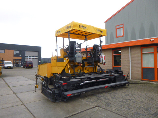 INGERSOLL RAND ABG TITAN 473 - Finisor de asfalt: Foto 2 INGERSOLL RAND ABG TITAN 473 - Finisor de asfalt: Foto 2