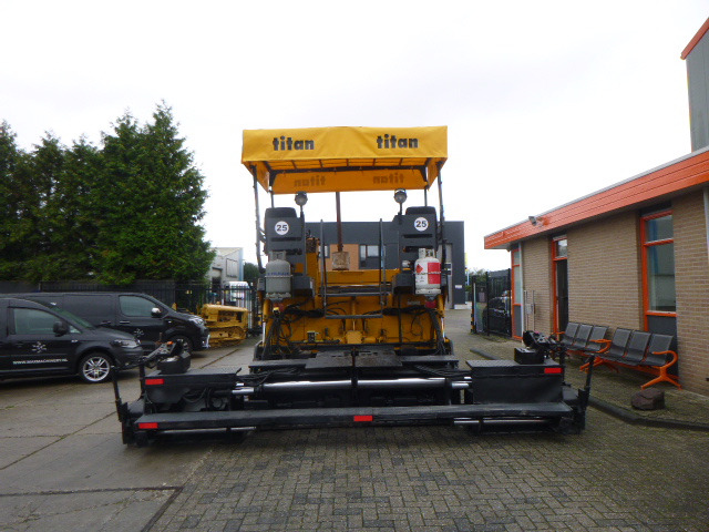 INGERSOLL RAND ABG TITAN 473 - Finisor de asfalt: Foto 3 INGERSOLL RAND ABG TITAN 473 - Finisor de asfalt: Foto 3