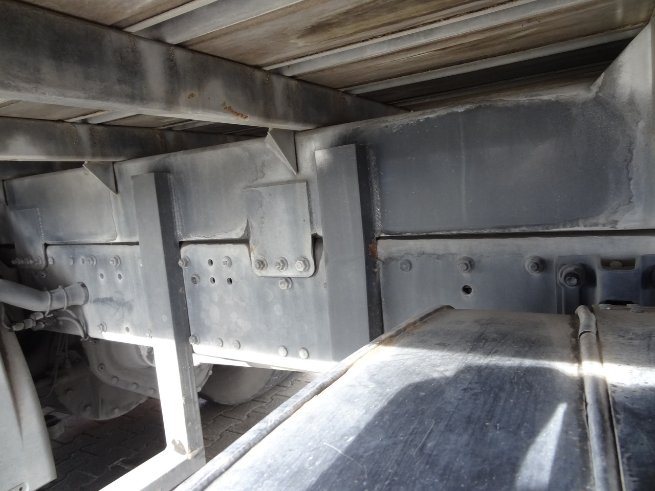 MAN TGS 26.320 6X4 BB mit Kran Fassi F175 - Camion platformă, Camion cu macara: Foto 2 MAN TGS 26.320 6X4 BB mit Kran Fassi F175 - Camion platformă, Camion cu macara: Foto 2