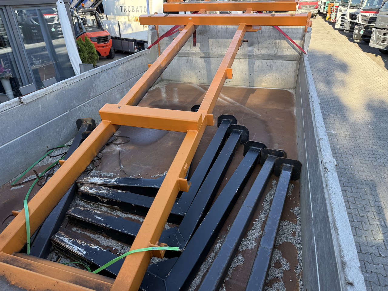 MAN TGS 28.400 6X4H-4 BL - Camion şasiu, Camion cu macara: Foto 2 MAN TGS 28.400 6X4H-4 BL - Camion şasiu, Camion cu macara: Foto 2