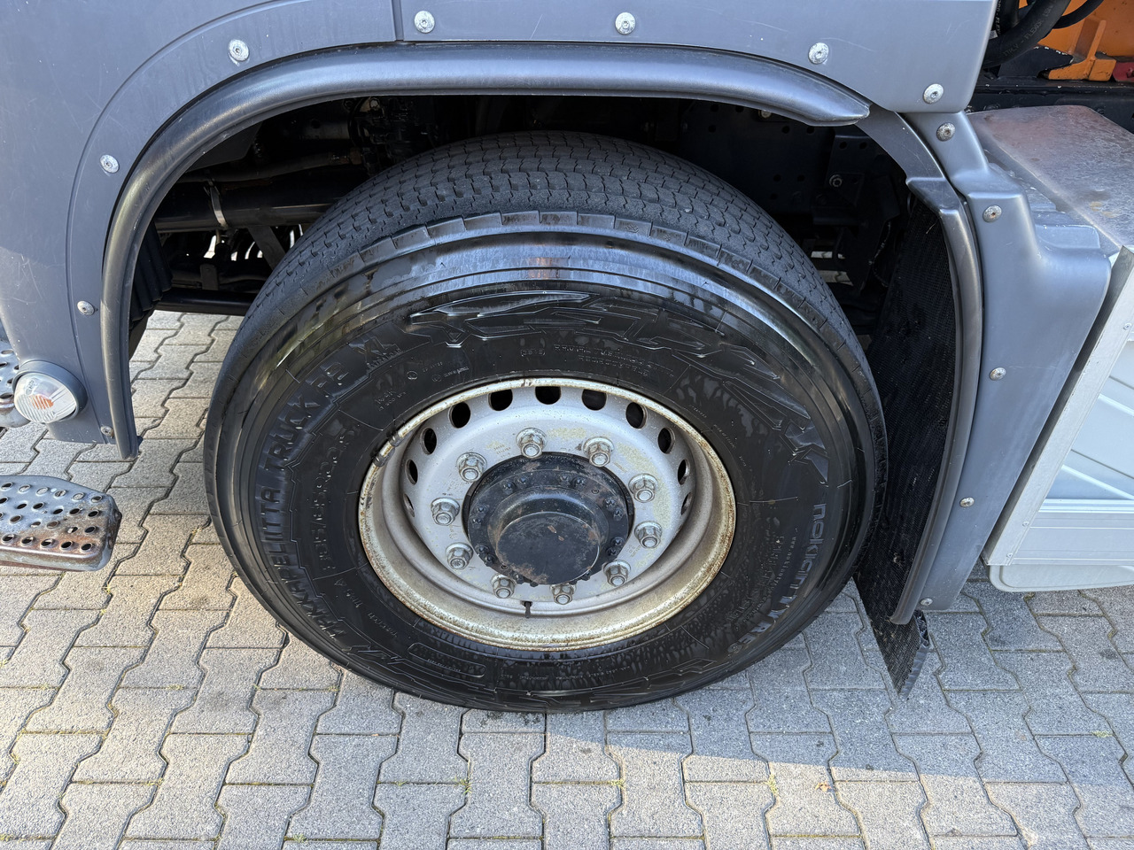 MAN TGS 28.400 6X4H-4 BL - Camion şasiu, Camion cu macara: Foto 4 MAN TGS 28.400 6X4H-4 BL - Camion şasiu, Camion cu macara: Foto 4