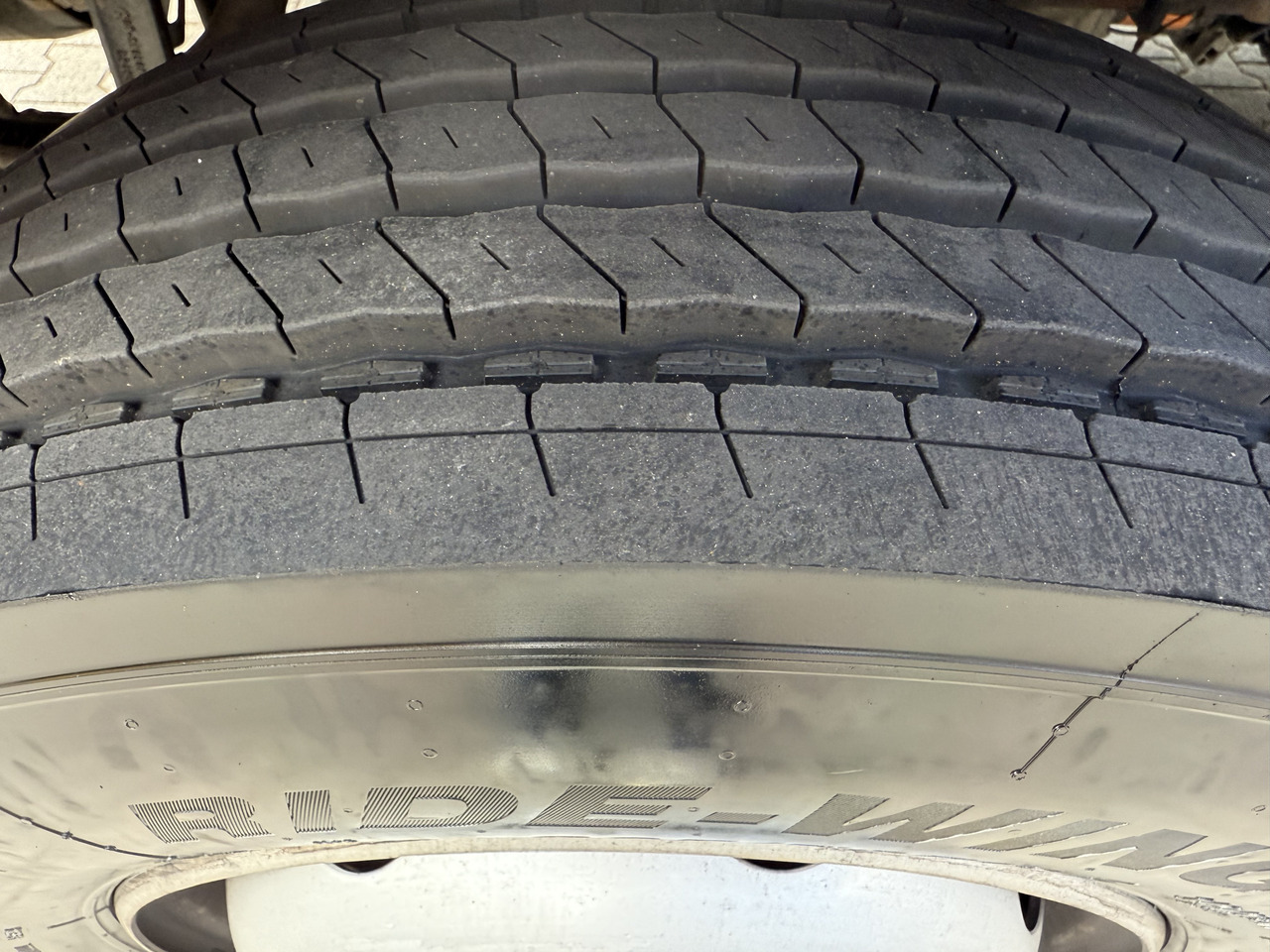 Volvo FL210 14 Tonner - Camion cu prelată: Foto 2 Volvo FL210 14 Tonner - Camion cu prelată: Foto 2