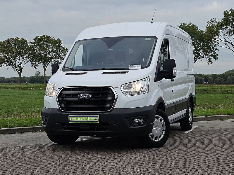 Ford Transit 2.0 TDCI 130 L2H2 - Dubă: Foto 1 Ford Transit 2.0 TDCI 130 L2H2 - Dubă: Foto 1