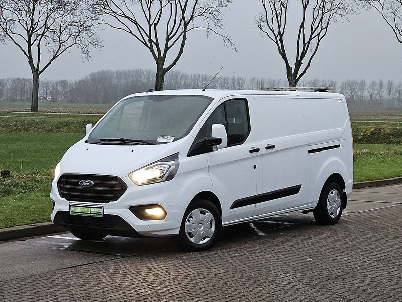 Ford Transit Custom 2.0 TDCI 130 TREND L2 - Autoutilitară compactă: Foto 2 Ford Transit Custom 2.0 TDCI 130 TREND L2 - Autoutilitară compactă: Foto 2