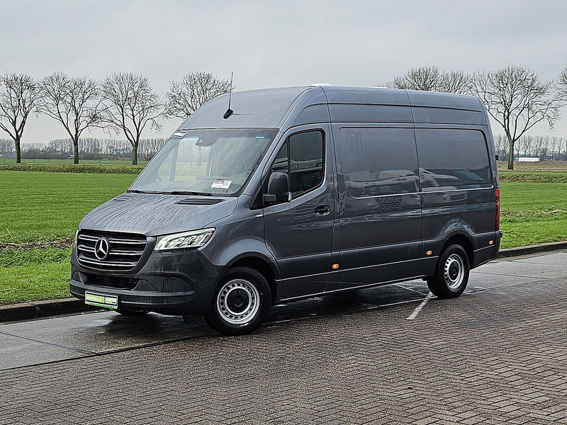 Mercedes-Benz Sprinter 316 L2H2 LED Mbux 10 - Autoutilitară compactă: Foto 2 Mercedes-Benz Sprinter 316 L2H2 LED Mbux 10 - Autoutilitară compactă: Foto 2