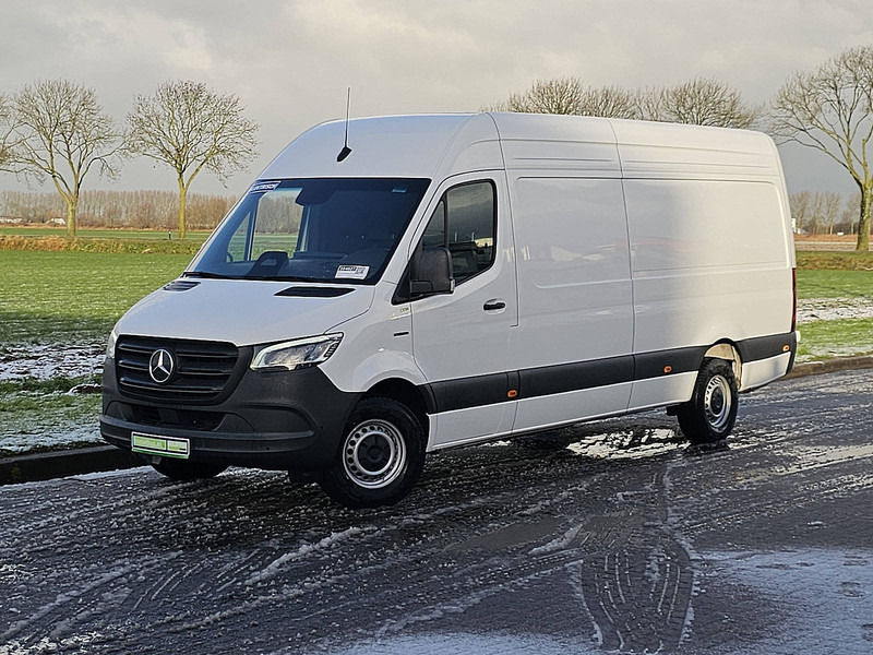 Mercedes-Benz eSprinter L3H2 320 81 kWh LED! - Dubă, Autoutilitară electrică: Foto 2 Mercedes-Benz eSprinter L3H2 320 81 kWh LED! - Dubă, Autoutilitară electrică: Foto 2