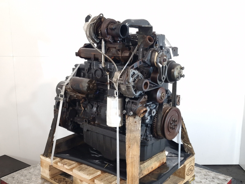 Iveco CNH F4GE0454C*D660 Engine (Plant) - Motor pentru Utilaje constructii: Foto 4 Iveco CNH F4GE0454C*D660 Engine (Plant) - Motor pentru Utilaje constructii: Foto 4
