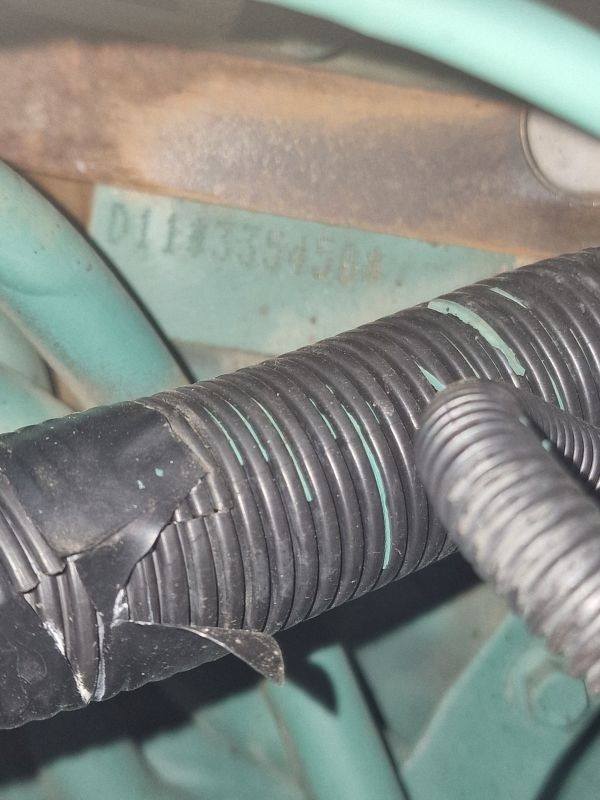 Volvo D11K330 EUVI Engine (Truck) - Motor pentru Camion: Foto 2 Volvo D11K330 EUVI Engine (Truck) - Motor pentru Camion: Foto 2