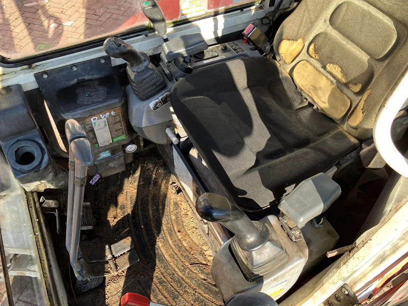 Mini excavator Kubota KX91-3a: Foto 8