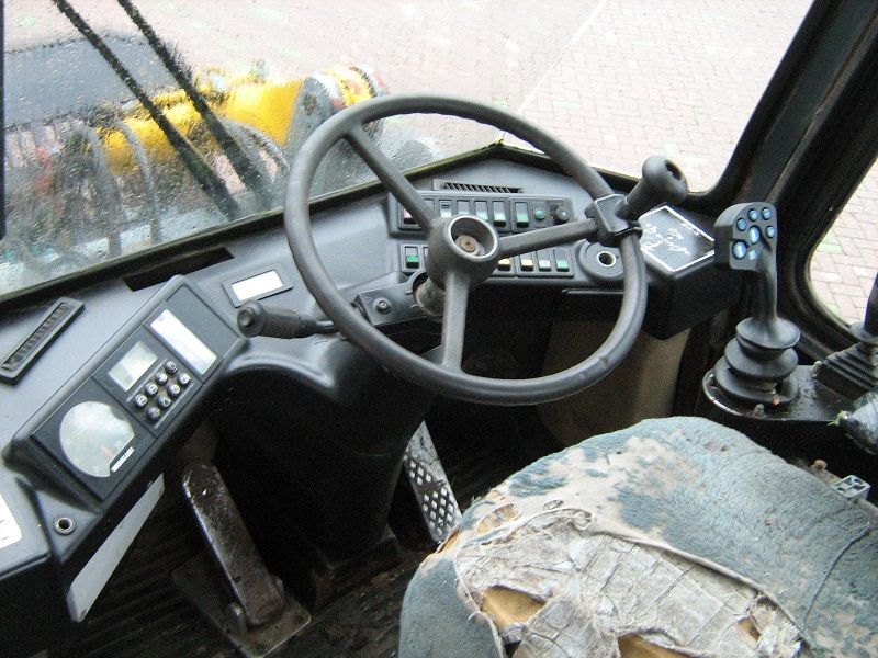 Încărcător frontal pe pneuri Werklust WG35C: Foto 7