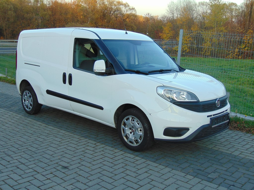 FIAT Doblo 1,6 MultiJet 105KM MAXI MAX - Autoutilitară compactă: Foto 2 FIAT Doblo 1,6 MultiJet 105KM MAXI MAX - Autoutilitară compactă: Foto 2