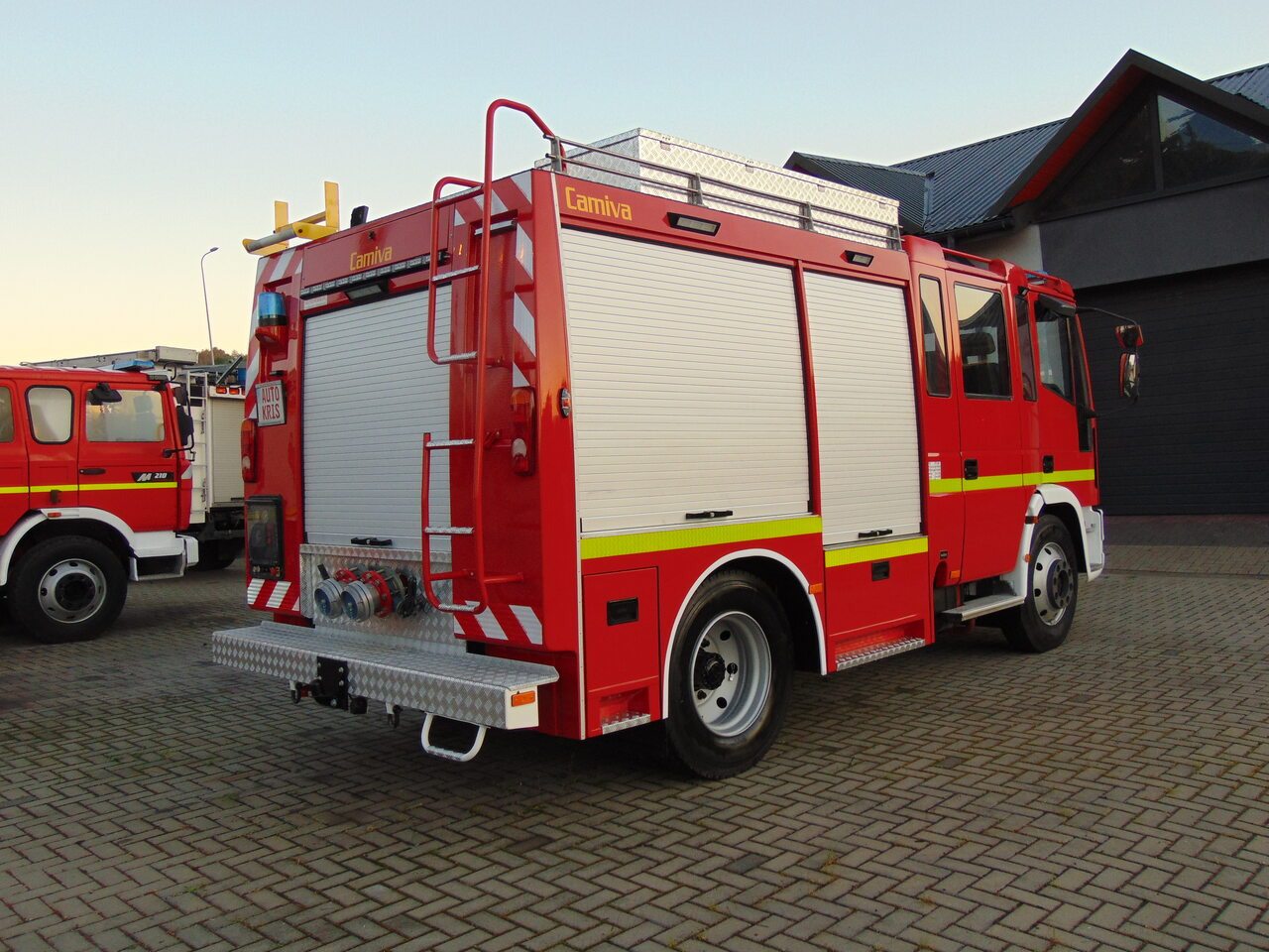 IVECO EuroCargo 130E23 Camiva - Autospeciala de stins incendii: Foto 4 IVECO EuroCargo 130E23 Camiva - Autospeciala de stins incendii: Foto 4