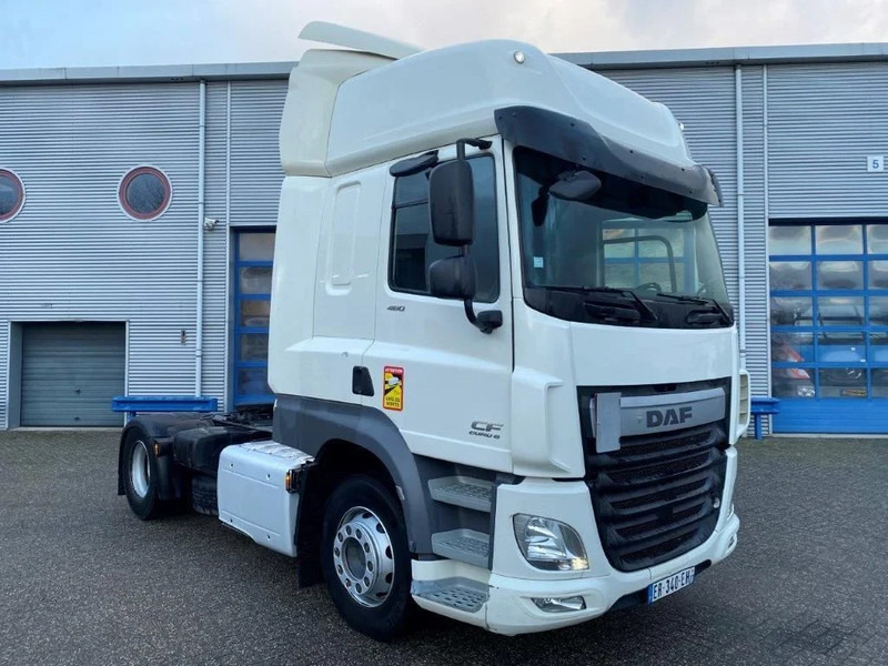 DAF CF460 / AUTOMATIC / PARK COOL / SPACE CAB / EURO-6 / 2017 - Cap tractor: Foto 2 DAF CF460 / AUTOMATIC / PARK COOL / SPACE CAB / EURO-6 / 2017 - Cap tractor: Foto 2