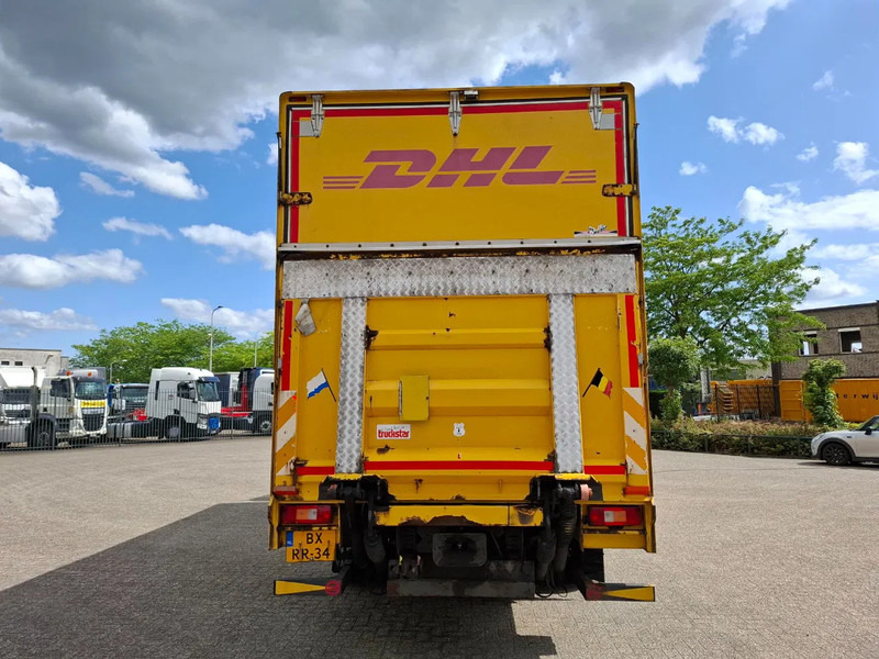 Volvo FH13-420 / NL TRUCK / PLATFORM 2000KG / AIRCO / FRIDGE / AUTOMATIC / EURO-5 / 2010 - Camion furgon: Foto 5 Volvo FH13-420 / NL TRUCK / PLATFORM 2000KG / AIRCO / FRIDGE / AUTOMATIC / EURO-5 / 2010 - Camion furgon: Foto 5