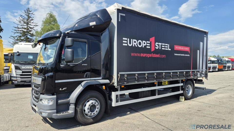 DAF LF 290 FA Sleeper Cab EURO 6 - valník s plachtou - Camion cu prelată: Foto 2 DAF LF 290 FA Sleeper Cab EURO 6 - valník s plachtou - Camion cu prelată: Foto 2