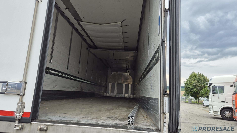 KRONE COOL LINER SD mrazírenský - MULTITEMP - dělící stěna + agregát CARRIER VECTOR 1950 Mt - Semiremorcă frigider: Foto 5 KRONE COOL LINER SD mrazírenský - MULTITEMP - dělící stěna + agregát CARRIER VECTOR 1950 Mt - Semiremorcă frigider: Foto 5