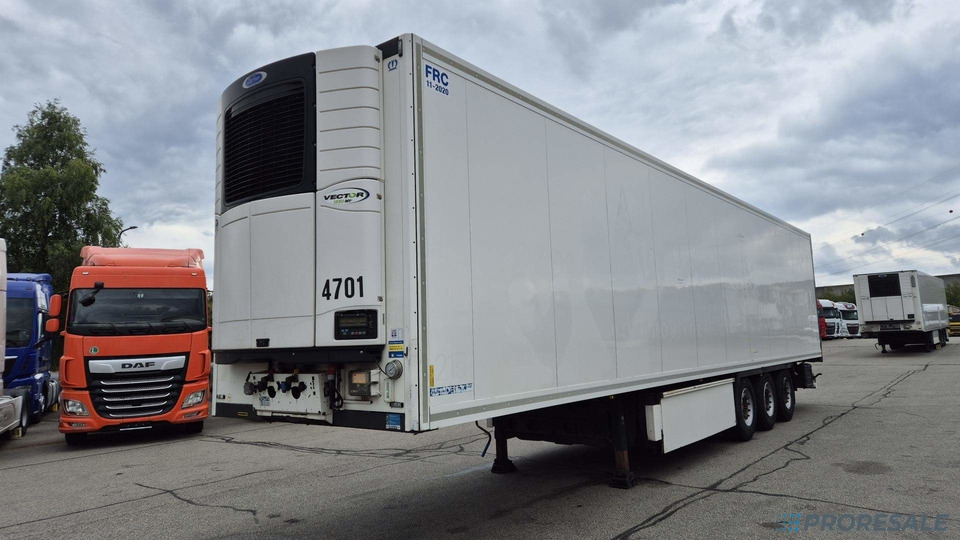 KRONE COOL LINER SD mrazírenský - MULTITEMP - dělící stěna + agregát CARRIER VECTOR 1950 Mt - Semiremorcă frigider: Foto 2 KRONE COOL LINER SD mrazírenský - MULTITEMP - dělící stěna + agregát CARRIER VECTOR 1950 Mt - Semiremorcă frigider: Foto 2