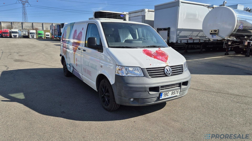 VOLKSWAGEN TRANSPORTER 2.5 TDi - nová mrazírenská vestavba + CARRIER XARIOS 230/12 V - vadný motor - Autoutilitară frigorifica: Foto 1 VOLKSWAGEN TRANSPORTER 2.5 TDi - nová mrazírenská vestavba + CARRIER XARIOS 230/12 V - vadný motor - Autoutilitară frigorifica: Foto 1