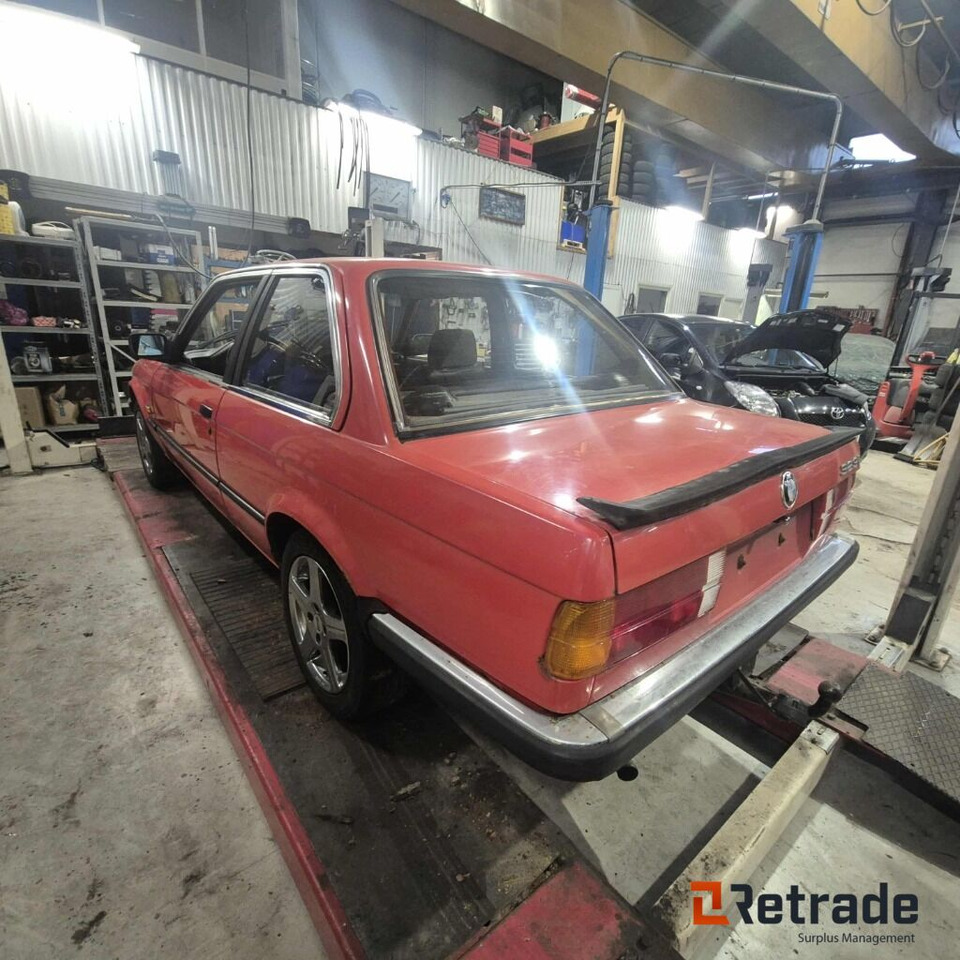 1984 BMW 323 i..Se video - Automobil: Foto 5 1984 BMW 323 i..Se video - Automobil: Foto 5