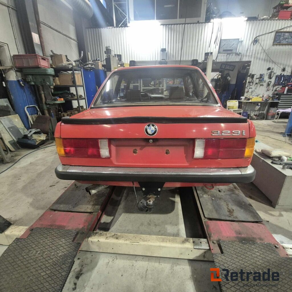 1984 BMW 323 i..Se video - Automobil: Foto 3 1984 BMW 323 i..Se video - Automobil: Foto 3