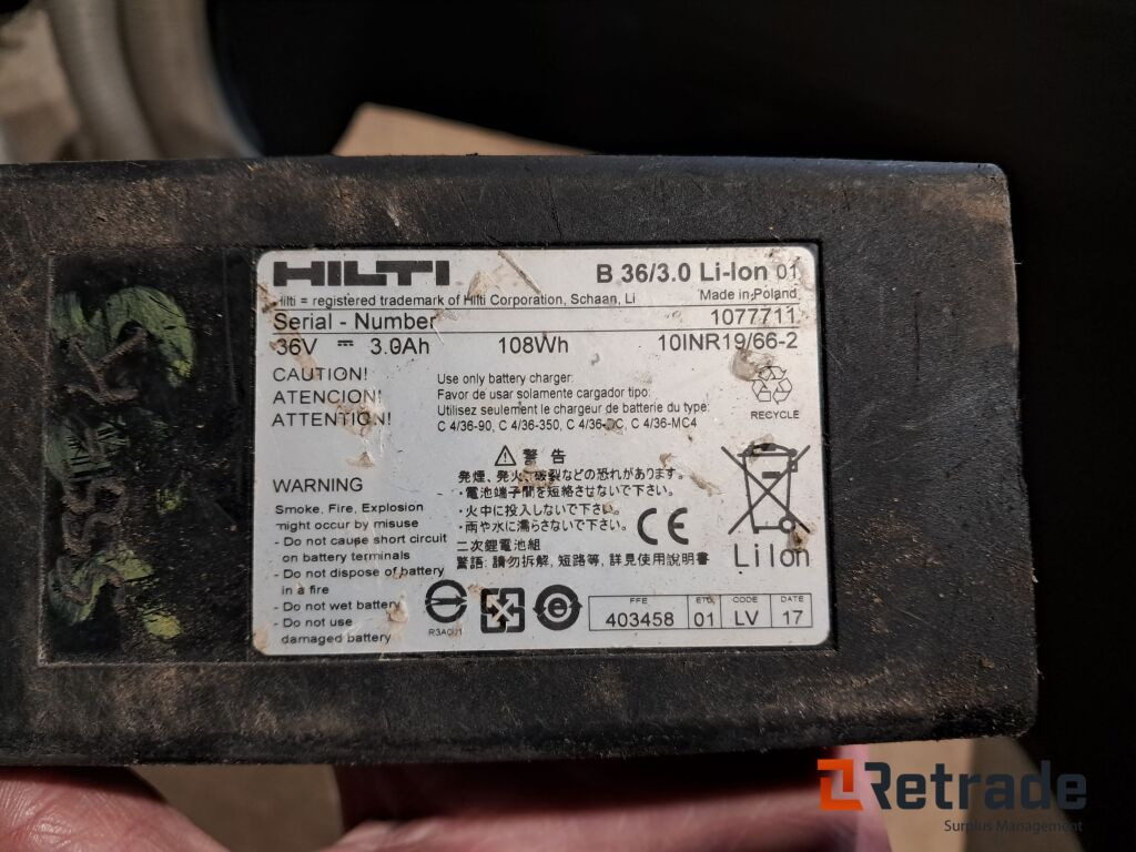 2 stk Hilti Batterier 36 volt - Echipamente de constructii: Foto 3 2 stk Hilti Batterier 36 volt - Echipamente de constructii: Foto 3