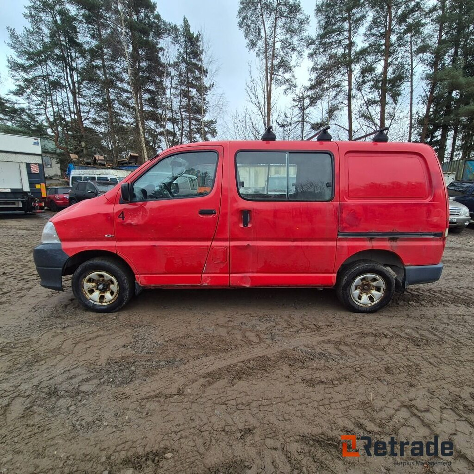 2007mod.TOYOTA HIACE 4WD - Automobil: Foto 1 2007mod.TOYOTA HIACE 4WD - Automobil: Foto 1