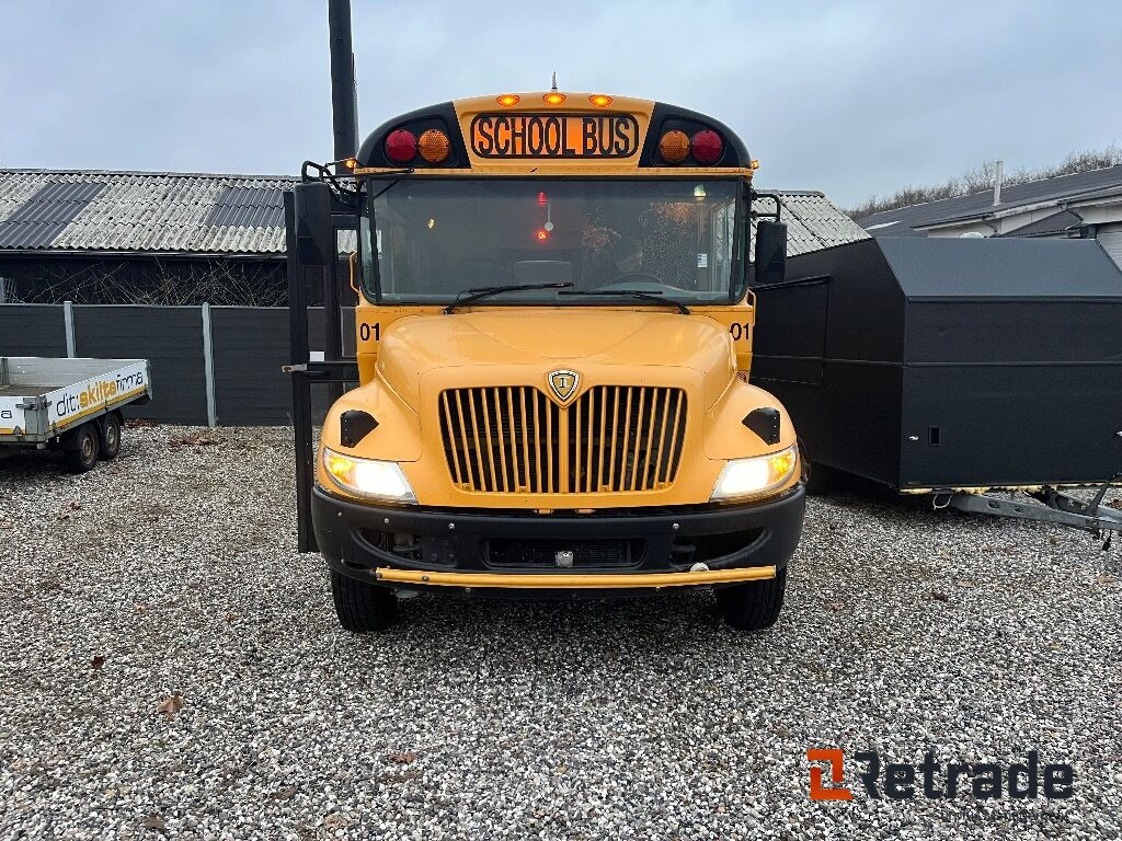 Autocamper IC CE 300 School Bus MAXX Force DT INTERNATIONAL Diesel Power - Automobil: Foto 3 Autocamper IC CE 300 School Bus MAXX Force DT INTERNATIONAL Diesel Power - Automobil: Foto 3