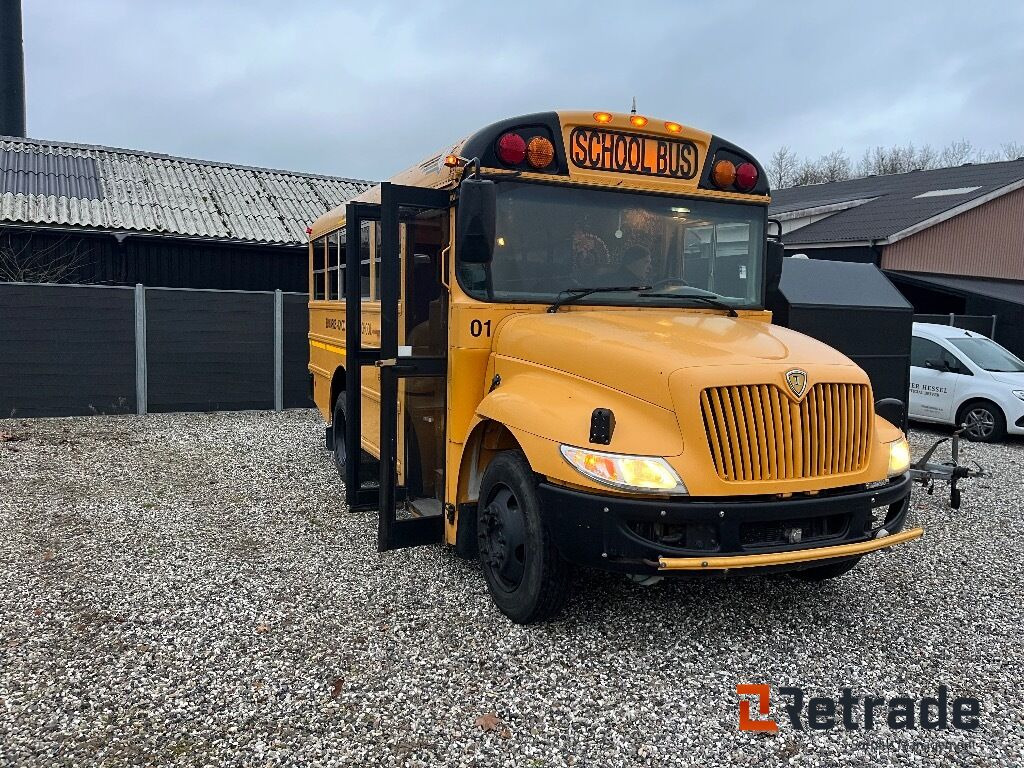 Autocamper IC CE 300 School Bus MAXX Force DT INTERNATIONAL Diesel Power - Automobil: Foto 4 Autocamper IC CE 300 School Bus MAXX Force DT INTERNATIONAL Diesel Power - Automobil: Foto 4