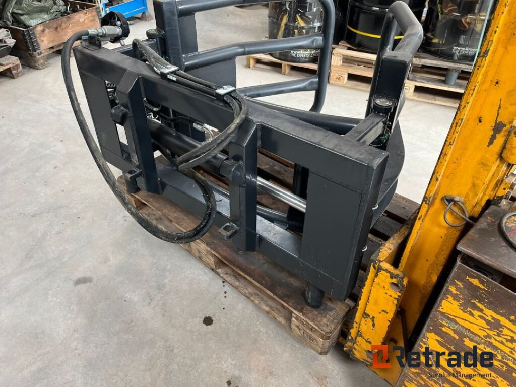 Balletang til minilæsser / Ball tongs for mini loader - Clemă: Foto 5 Balletang til minilæsser / Ball tongs for mini loader - Clemă: Foto 5