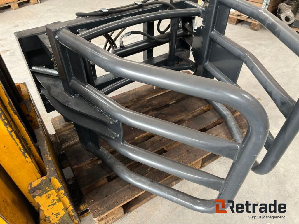 Balletang til minilæsser / Ball tongs for mini loader - Clemă: Foto 4 Balletang til minilæsser / Ball tongs for mini loader - Clemă: Foto 4