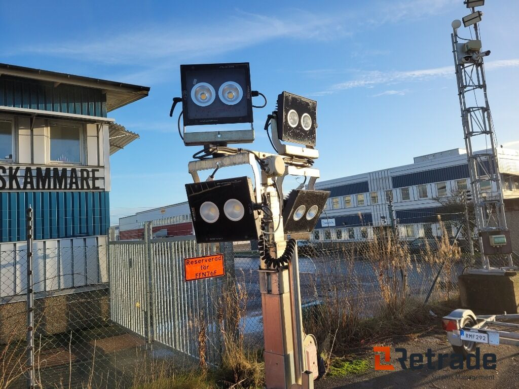 Belysningsmast Linktower Link240-1137M 7 meter LED ( Inget reservationspris ) - Turnul de iluminat: Foto 2 Belysningsmast Linktower Link240-1137M 7 meter LED ( Inget reservationspris ) - Turnul de iluminat: Foto 2