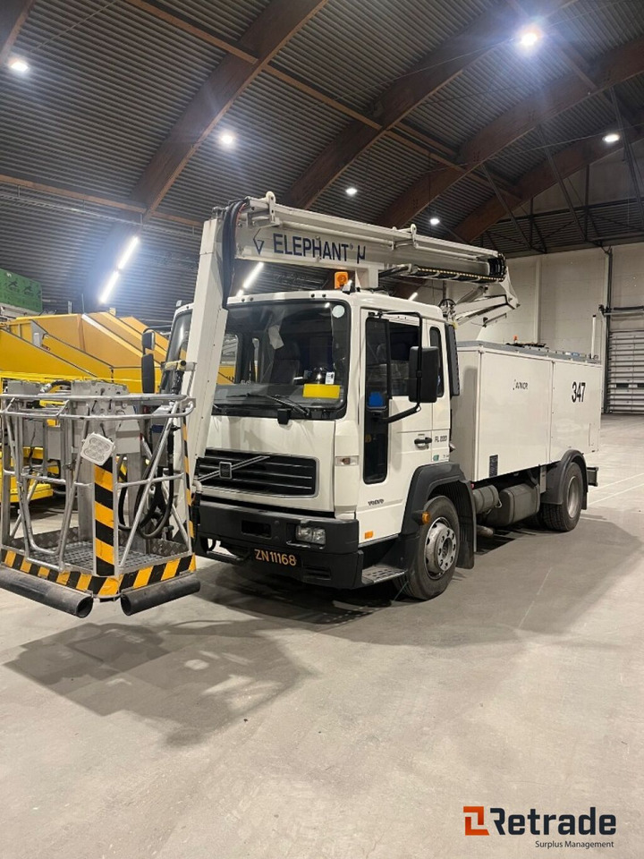 Degivrare aeronave Deice bil Volvo FL6H Elephant MY, Vestegaard A/S: Foto 1