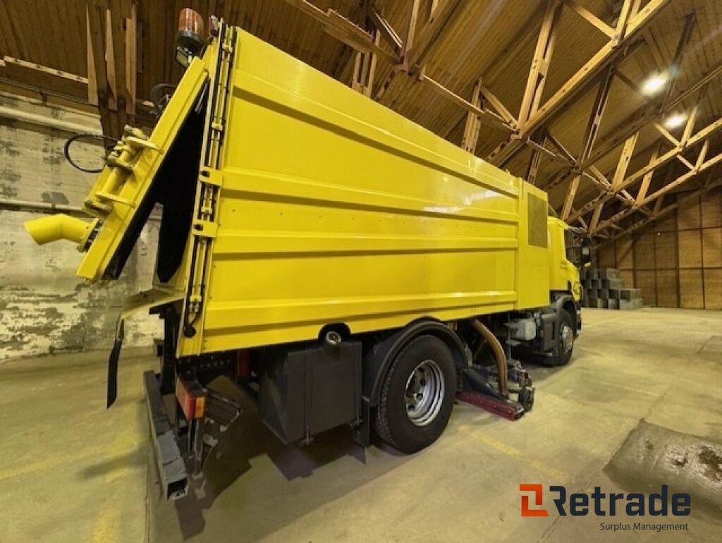 Glykol suger - Scania P310 med Bucher STKF 9500 på bygg! - Autogunoiere: Foto 5 Glykol suger - Scania P310 med Bucher STKF 9500 på bygg! - Autogunoiere: Foto 5