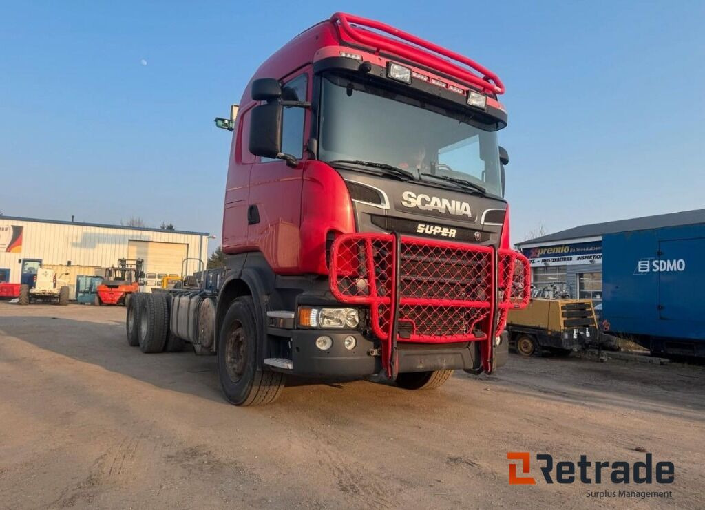 Lastbil Scania Super R620 V8 6x4 - Camion şasiu: Foto 2 Lastbil Scania Super R620 V8 6x4 - Camion şasiu: Foto 2