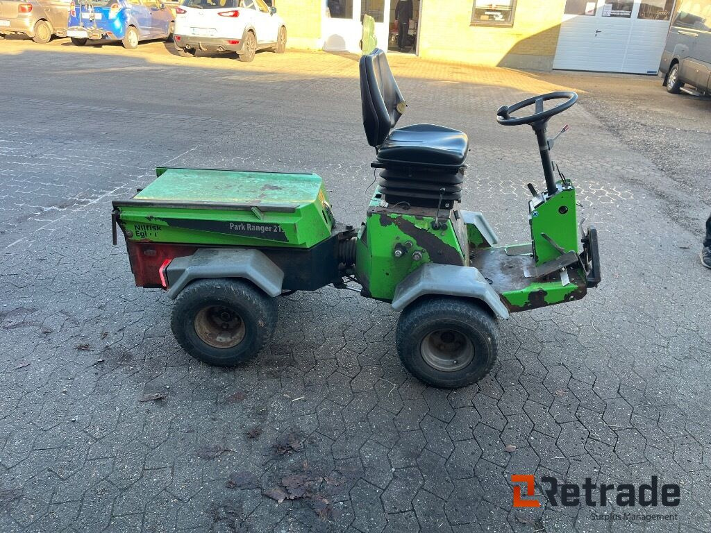 Redskabsbærer EGHOLM 2150 Redskabsbærer - Maşina comunala: Foto 4 Redskabsbærer EGHOLM 2150 Redskabsbærer - Maşina comunala: Foto 4