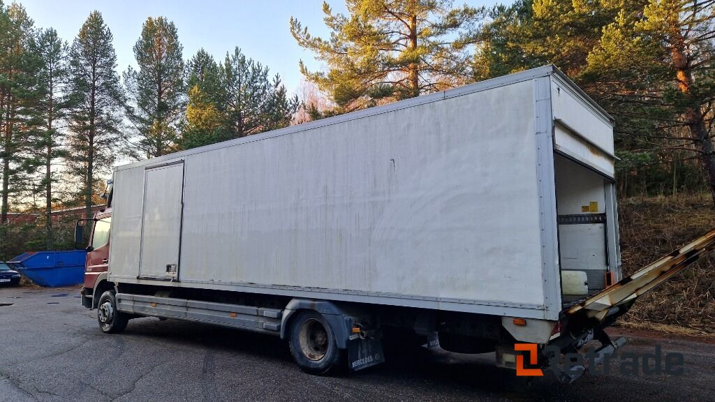 MerceMercdes-Benz Atego 1528 skapbil – "Truck of the Year" – kun 173 576 km - Camion furgon: Foto 4 MerceMercdes-Benz Atego 1528 skapbil – "Truck of the Year" – kun 173 576 km - Camion furgon: Foto 4