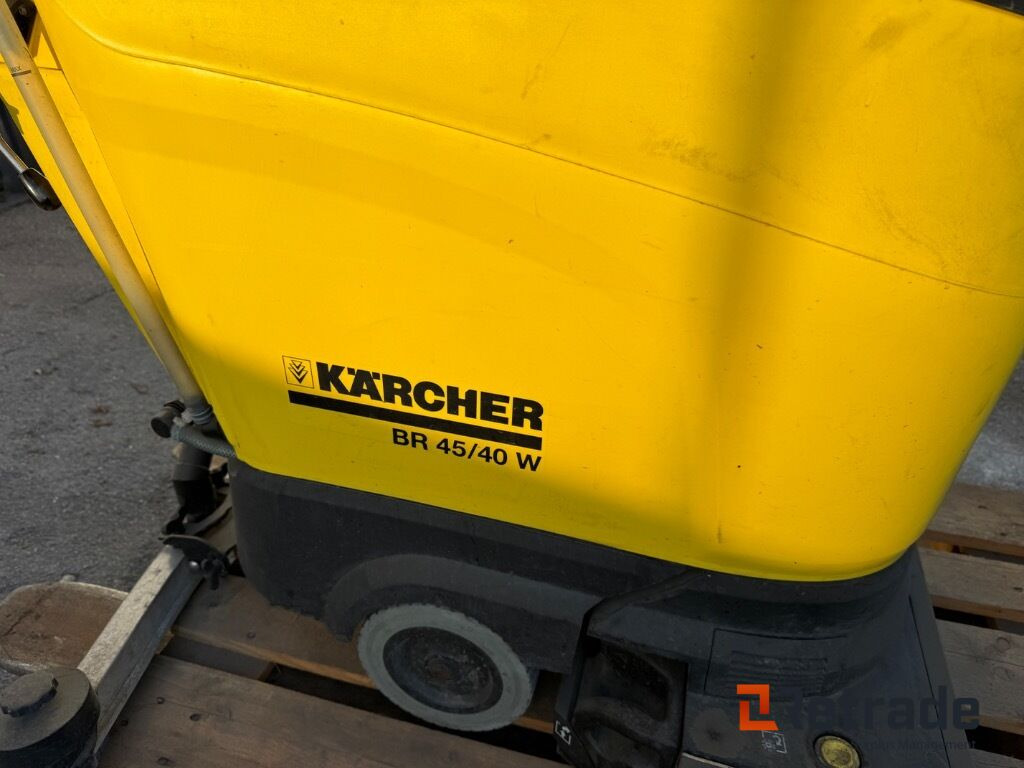Skurmaskin Kärcher BR 45/40 W - Mașină de spălat pardoseli: Foto 4 Skurmaskin Kärcher BR 45/40 W - Mașină de spălat pardoseli: Foto 4
