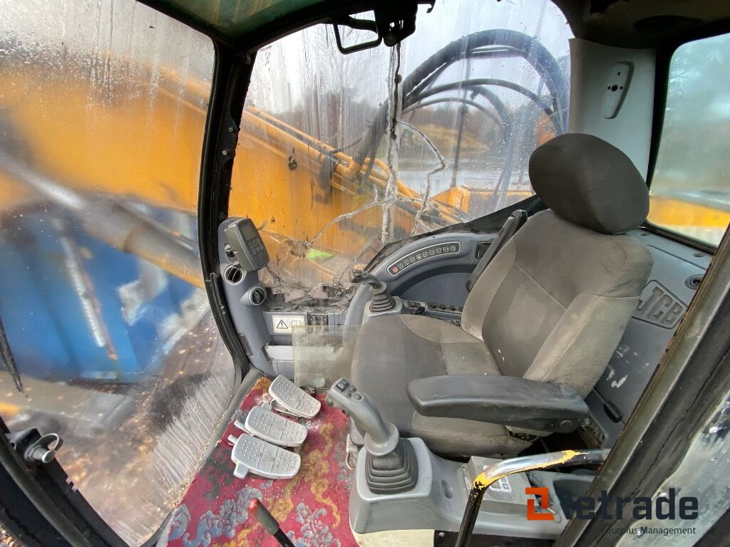 Bandgrävmaskin JCB JS200 - Utilaje constructii: Foto 5 Bandgrävmaskin JCB JS200 - Utilaje constructii: Foto 5