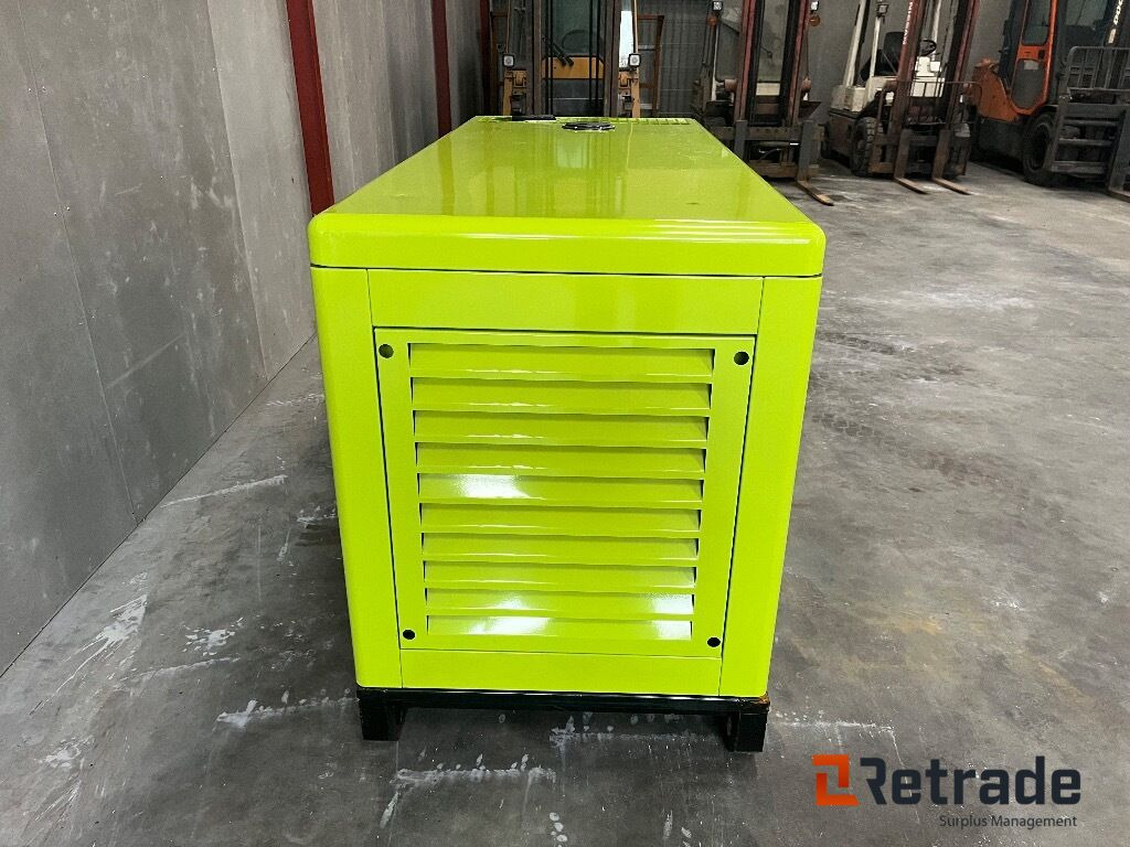 Generator Compal Power VG-R30 Generator - Utilaje constructii: Foto 4 Generator Compal Power VG-R30 Generator - Utilaje constructii: Foto 4