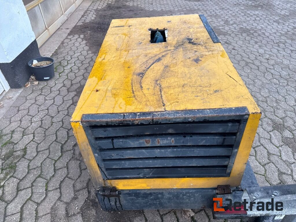 Utilaje constructii Kompressor Kaeser M20: Foto 7 Utilaje constructii Kompressor Kaeser M20: Foto 7