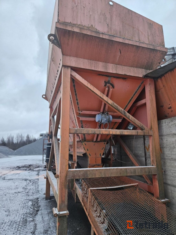 RC Feed Silo Amomatic RC-120 - Utilaje constructii: Foto 2 RC Feed Silo Amomatic RC-120 - Utilaje constructii: Foto 2