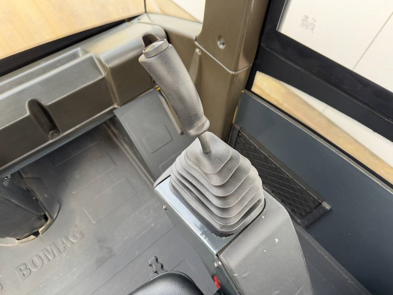 Cilindru compactor Bomag BW226D-5CL - NEW / Cummins engine: Foto 10 Cilindru compactor Bomag BW226D-5CL - NEW / Cummins engine: Foto 10