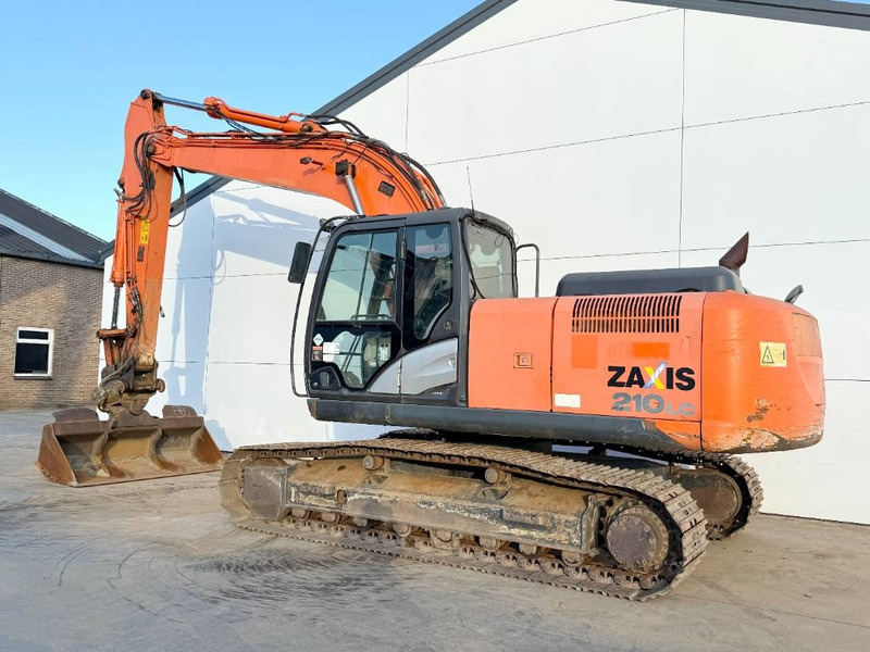 Hitachi ZX210LC-5B - Tilting Bucket / Quick Coupler - Excavator pe şenile: Foto 3 Hitachi ZX210LC-5B - Tilting Bucket / Quick Coupler - Excavator pe şenile: Foto 3