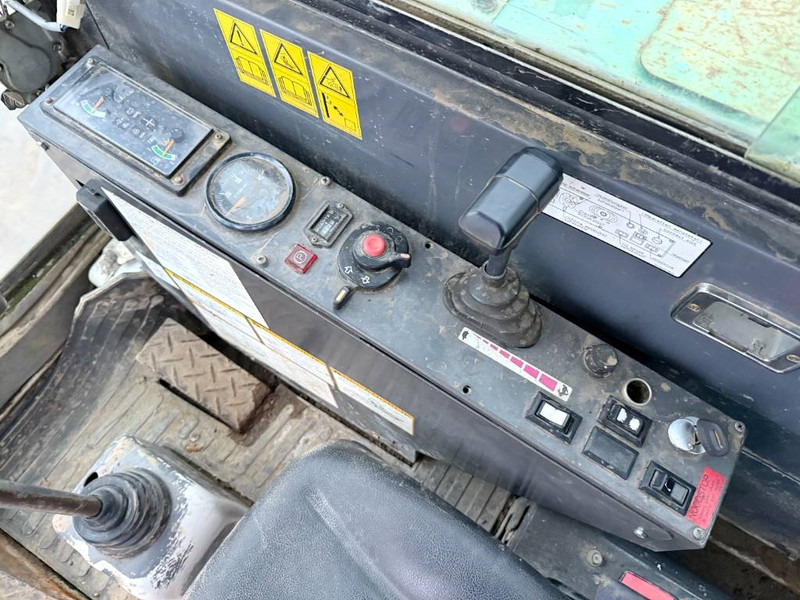 Autobasculantă IHI IC100 - Isuzu Engine / Track Dumper: Foto 12 Autobasculantă IHI IC100 - Isuzu Engine / Track Dumper: Foto 12