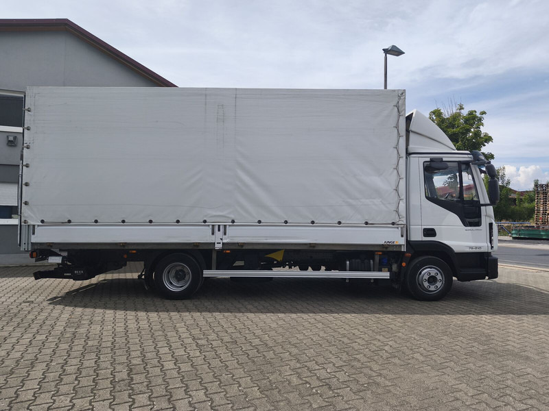 Iveco Eurocargo 75-210 Plane 3-Sitzer 4x2 Euro 6 LBW (20) - Camion cu prelată: Foto 4 Iveco Eurocargo 75-210 Plane 3-Sitzer 4x2 Euro 6 LBW (20) - Camion cu prelată: Foto 4