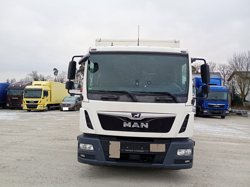 MAN TGL 12.250 Koffer 3-Sitzer Euro 6 4x2 AHK LBW - Camion furgon: Foto 3 MAN TGL 12.250 Koffer 3-Sitzer Euro 6 4x2 AHK LBW - Camion furgon: Foto 3